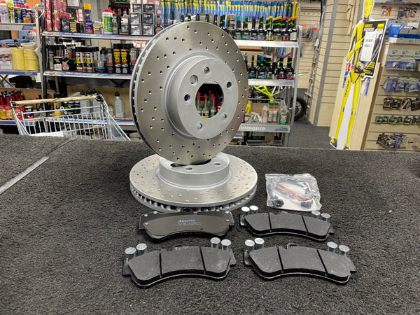 FOR CAYENNE V6 (MK1 (955)) FRONT DRILLED 330MM BRAKE DISCS WITH PADS WIRE SENSOR