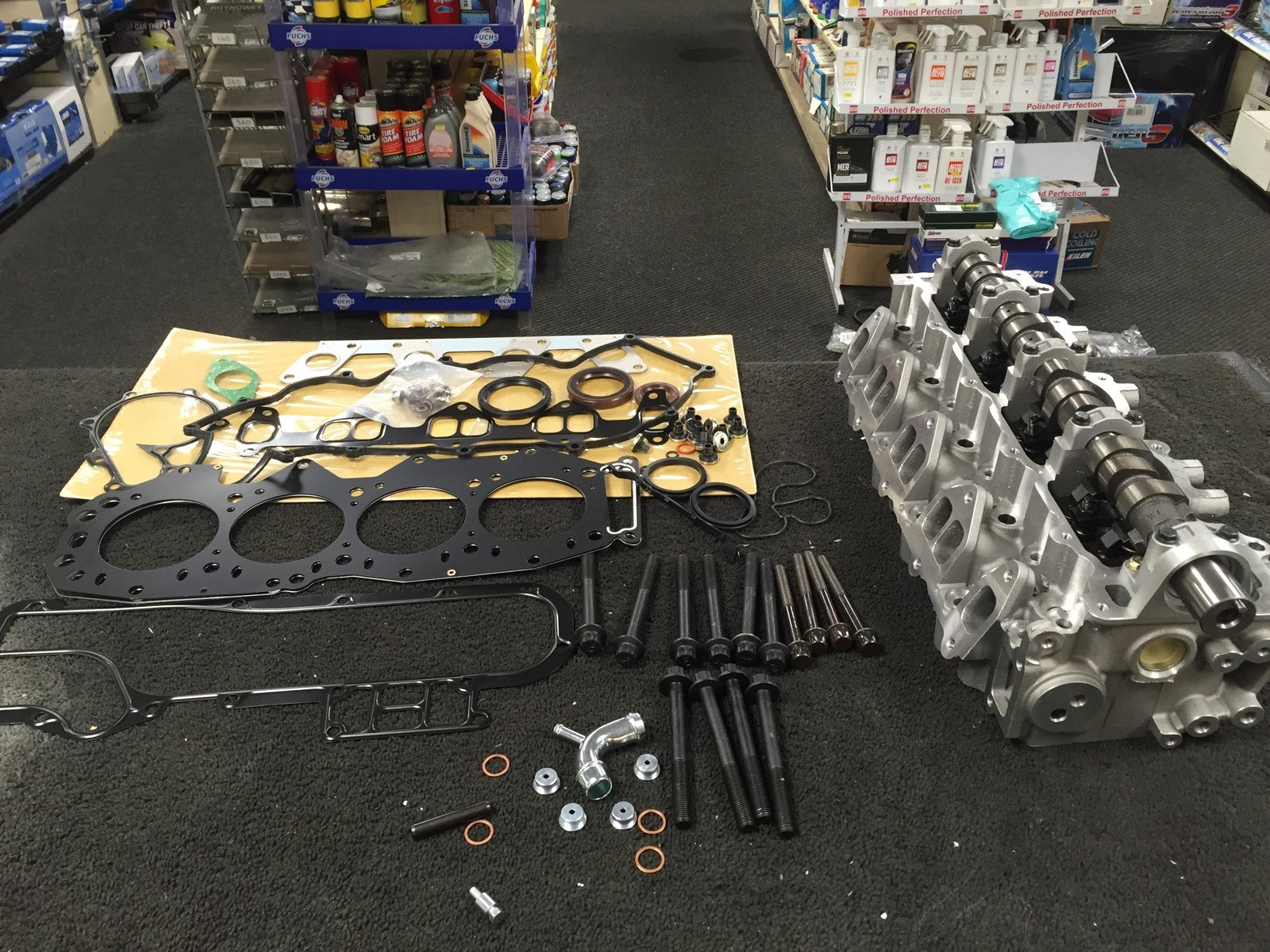 CYLINDER HEAD CAMSHAFT VALVE HEAD BOLT GASKET MAZDA BONGO MPV FRIENDEE WL/WLT 