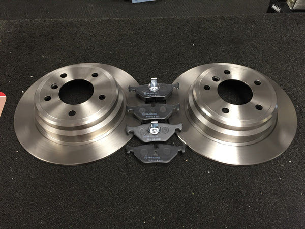 BMW E39 525 520 523 1996-2003 REAR BRAKE DISCS BRAAKE PADS  REAR 
