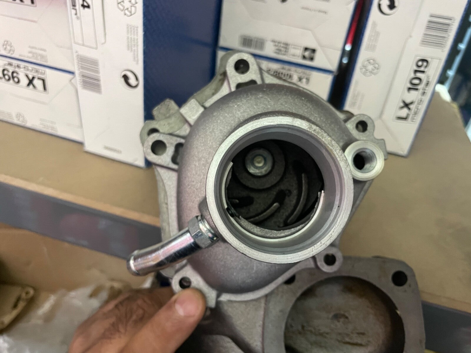 FIAT UNO 1.9D 1.7D WATER PUMP COMPLETE WITH HOUSING NEW 46409134 7575827 7692554