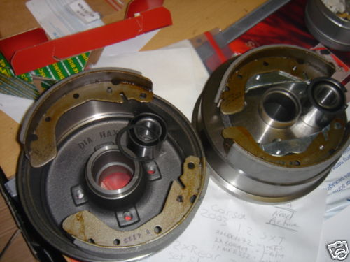 RENAULT CLIO MK3  REAR BRAKE DRUM WITH WHEEL BEARING FITTED REAR BRAKE SHOE