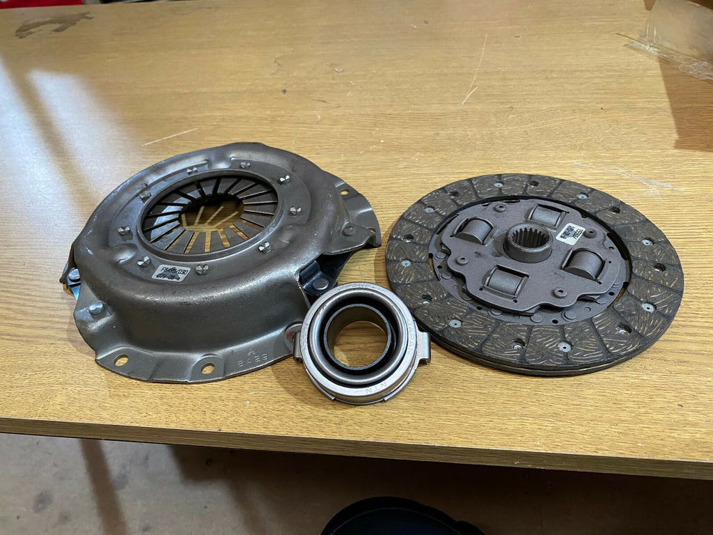 3 PCS CLUTCH KIT FIT DATSUN NISSAN SUNNY 1.2 120Y 140Y 1978-82 30210-H1000