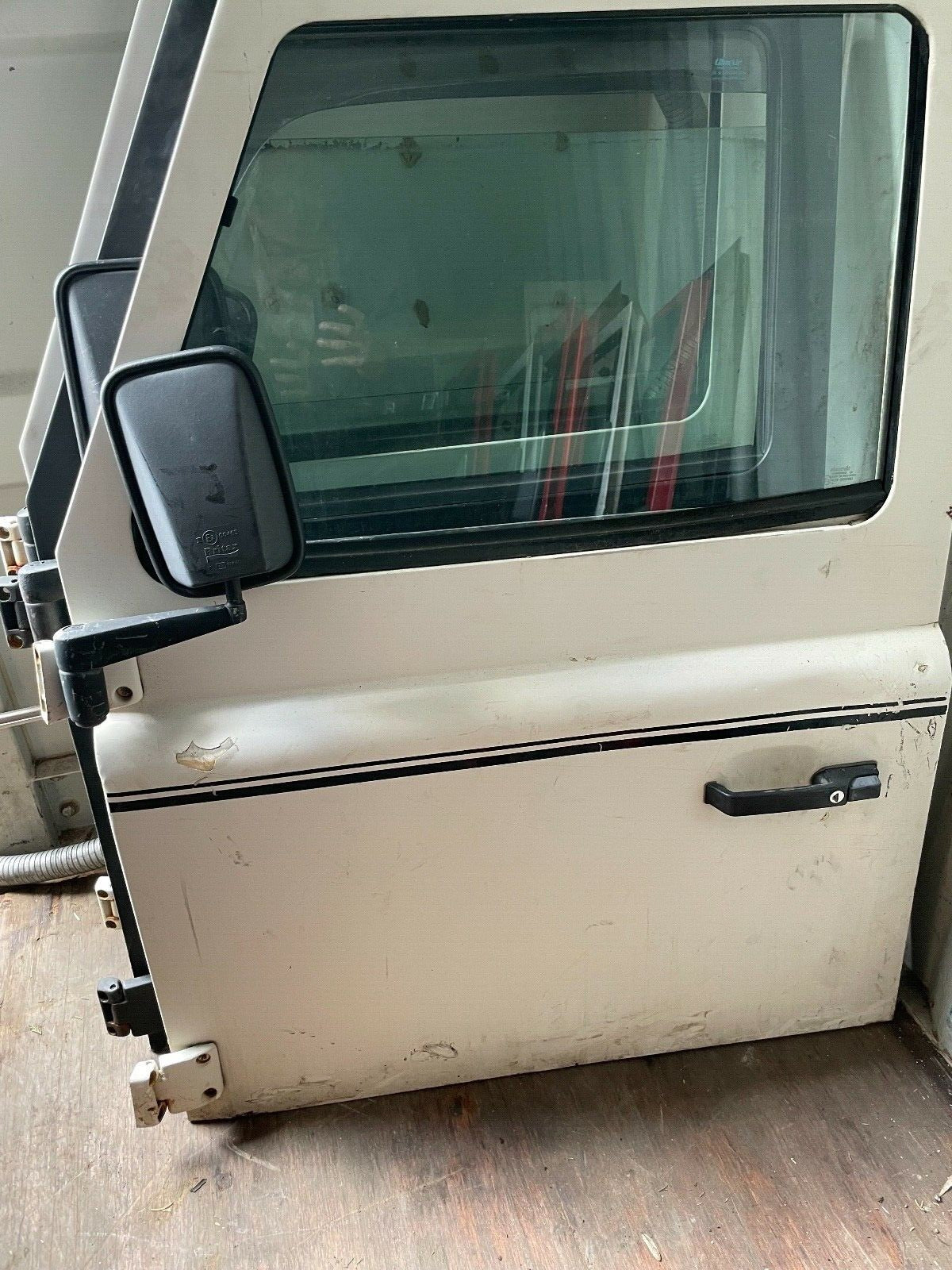 FRONT LH PASSENGER SIDE DOOR LAND ROVER DEFENDER 90 110 TDI CSW WHITE +GLASS
