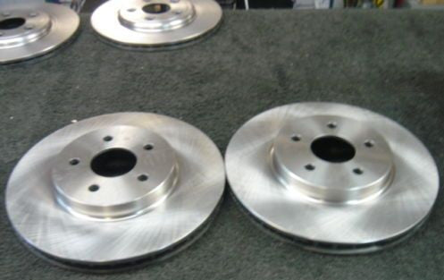 Jaguar XF 2.2 X250 FRONT BRAKE DISCS 326MM BRAND NEW 