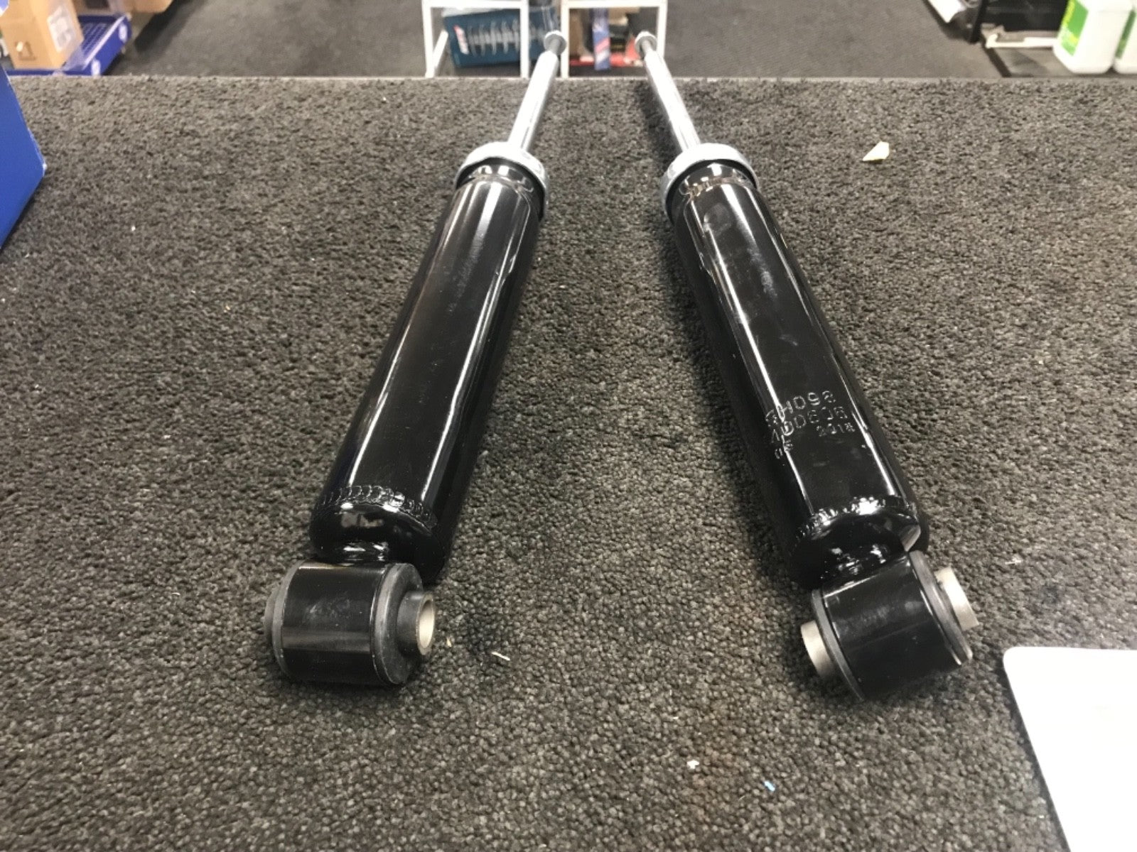 MONDEO MK4 GALAXY MK3 S-MAX TDCi 2 REAR SHOCK ABSORBER REAR STRUT MOUNTINGS