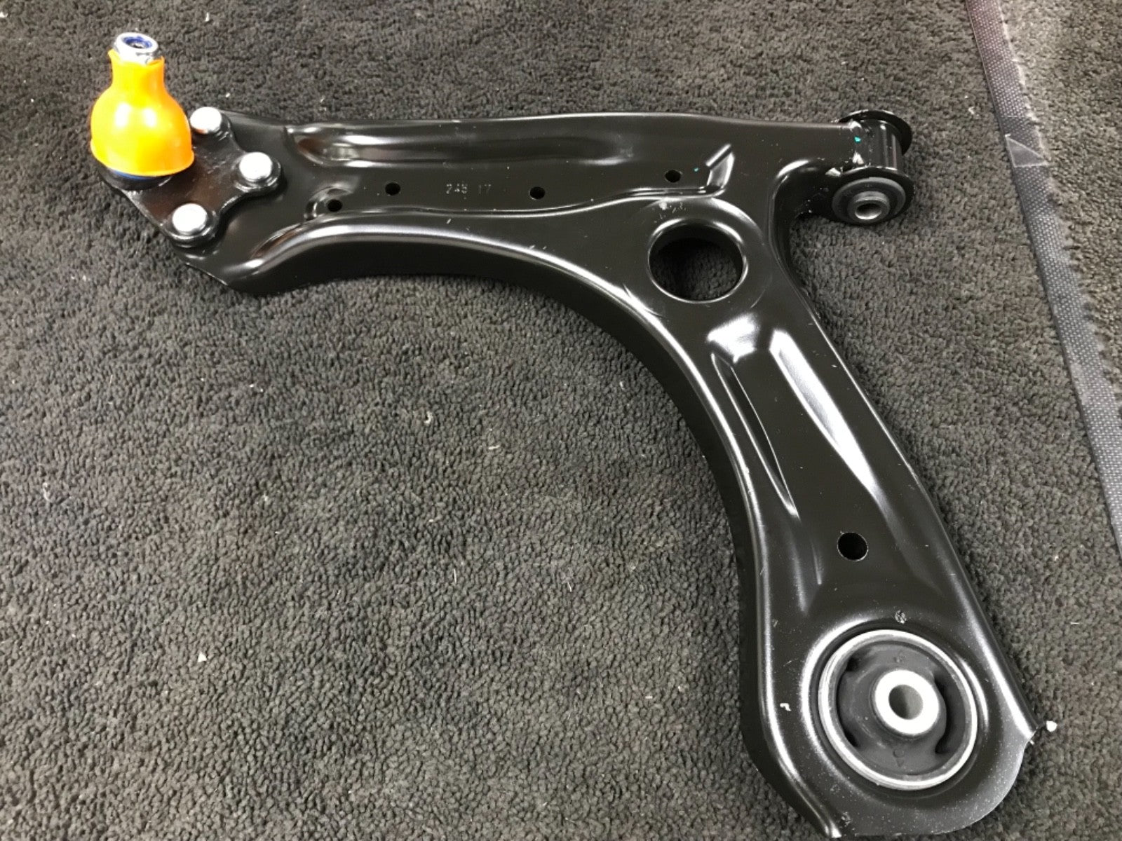 FRONT LOWER LEFT NS WISHBONE ARM FOR SEAT IBIZA FABIA ROOMSTER 6J 6P 2008-2016