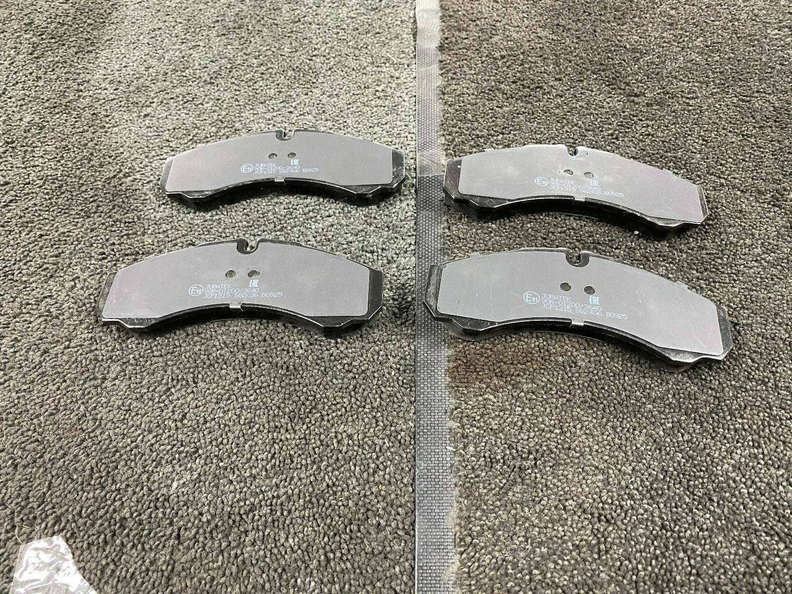 FOR IVECO DAILY 2.3 2.8 3.0 1999-2006 FRONT BRAKE PAD SET 