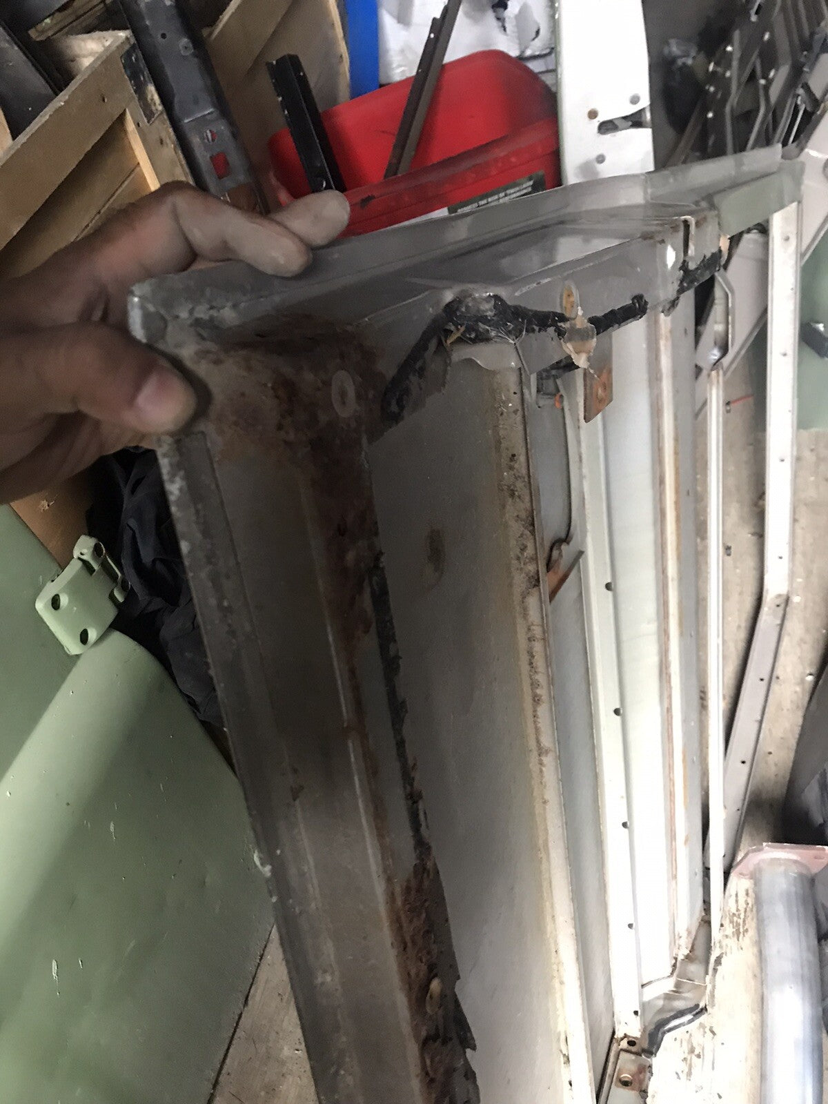 LAND ROVER DEFENDER 90 110 TDI  PASSENGER SIDE FRONT DOOR  USED NEEDS SKIN