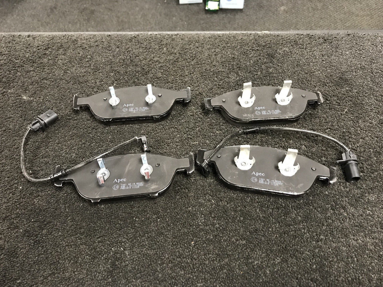 AUDI A7 3.0Bi-TDi QUATTRO SPORT  BRAKE PADS with SENSORS FRONT  