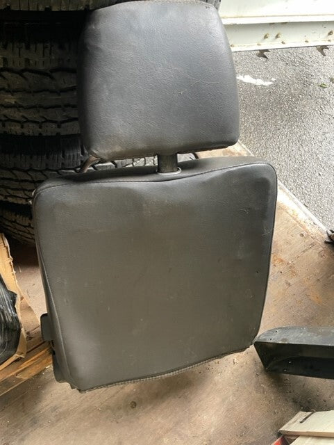LAND ROVER DEFENDER 90 110 CSW PASSENGER NS SEAT COMPLETE WITH RUNNERS