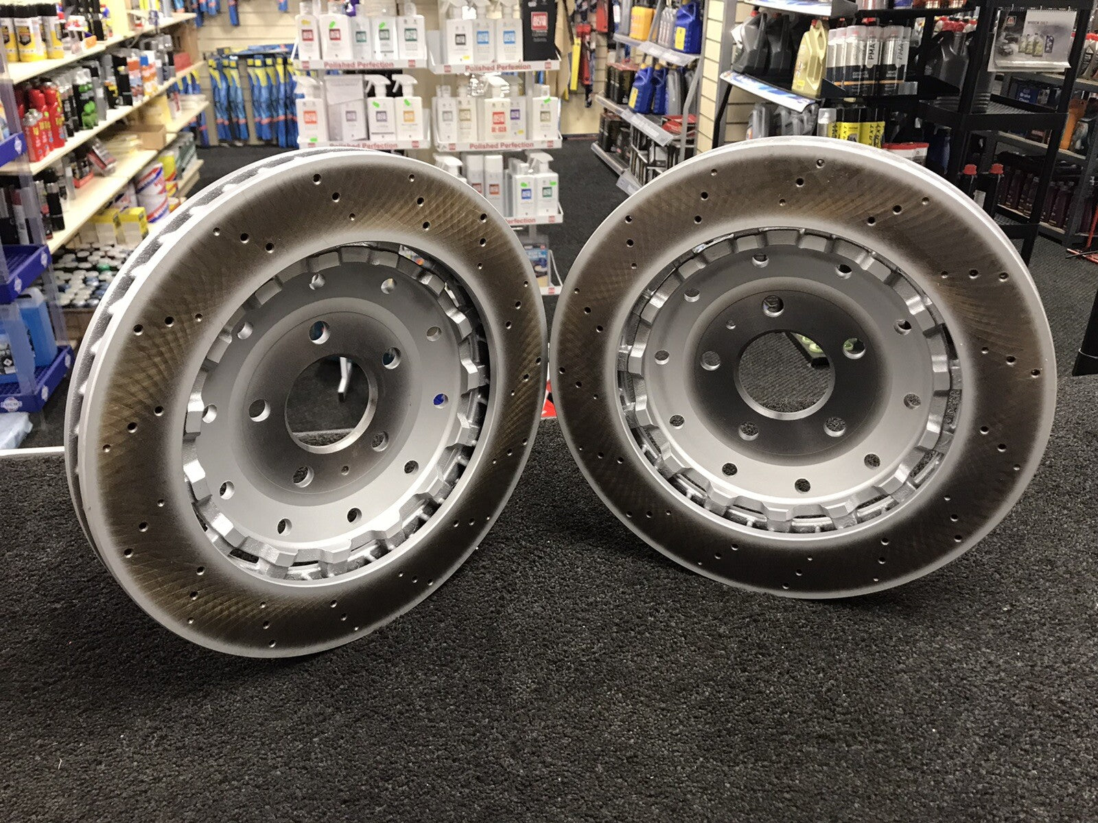 AUDI RS4 B8 AVANT RS5 8F7 8T3 4.2 FRONT DRILLED BRAKE DISC PAIR 8T0 615 301    