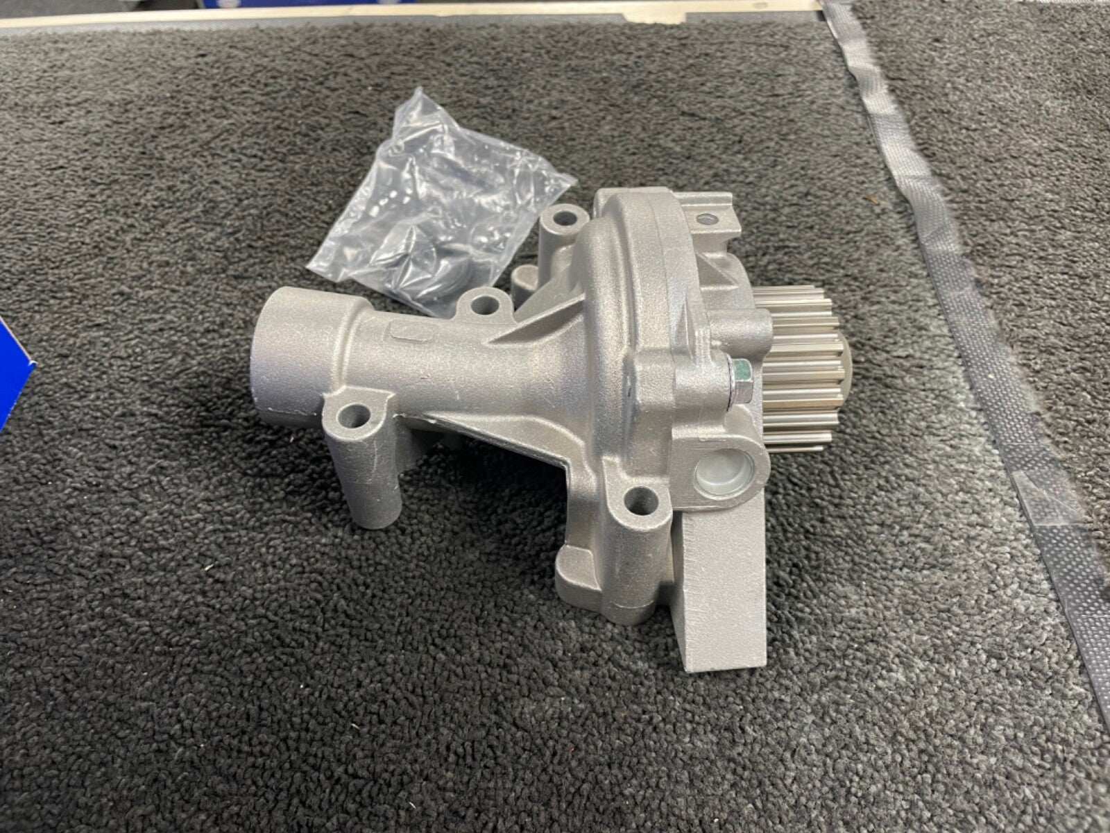 FOR  Citroën Fiat Lancia Peugeot WATER PUMP BRAND NEW ORIGNAL FIT 