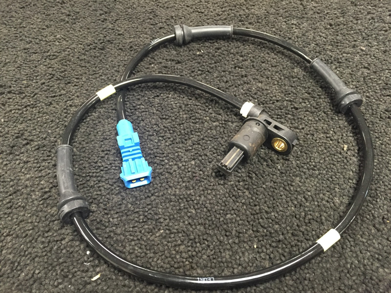 Peugeot 206 - REAR WHEEL SPEED / ABS SENSOR - LH or RH - NEW - 4545.79