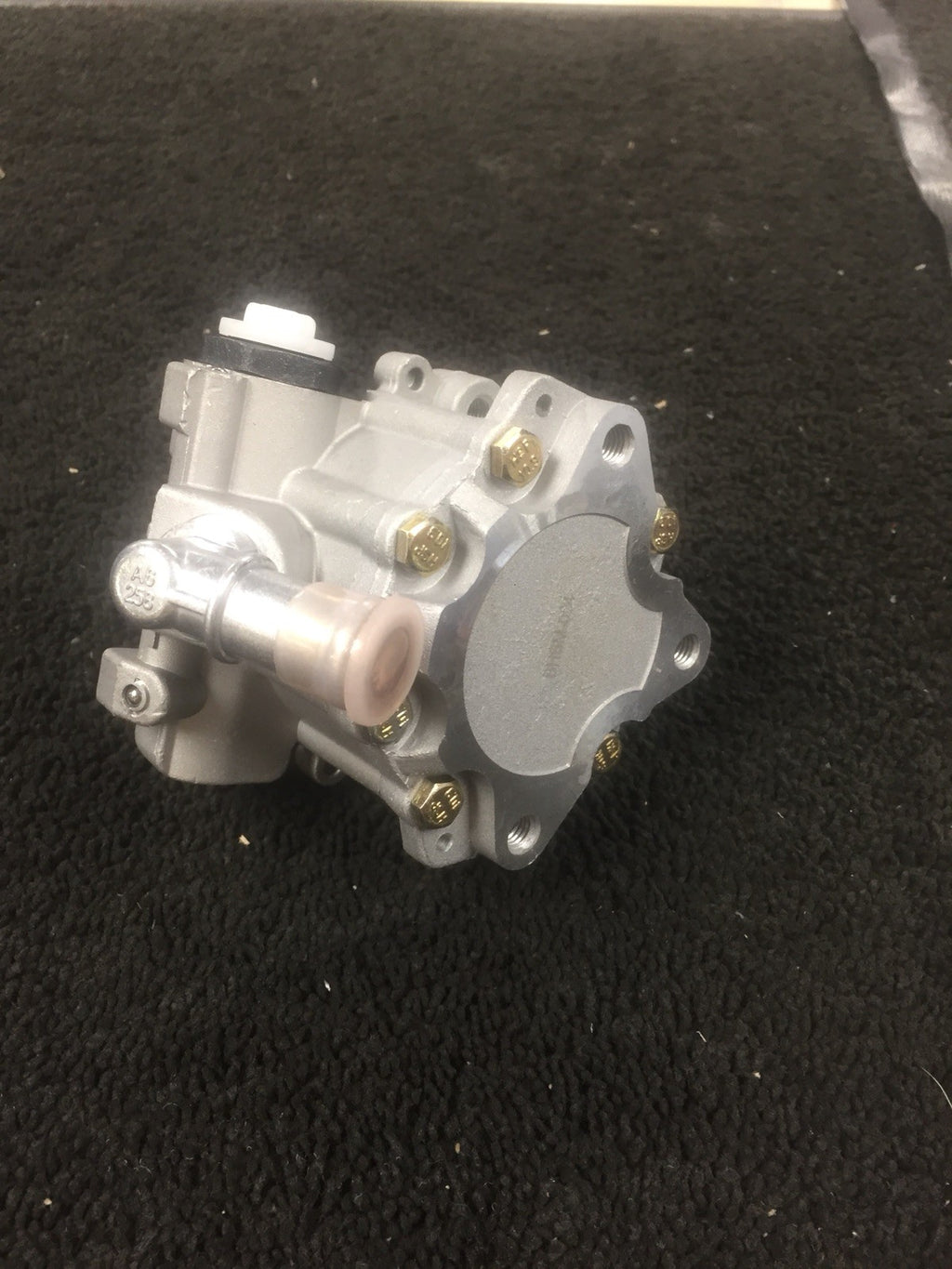 FOR BMW 5 SER E60 E61 520i 525i  530i POWER STEERING PUMP 32 41 6 760 958