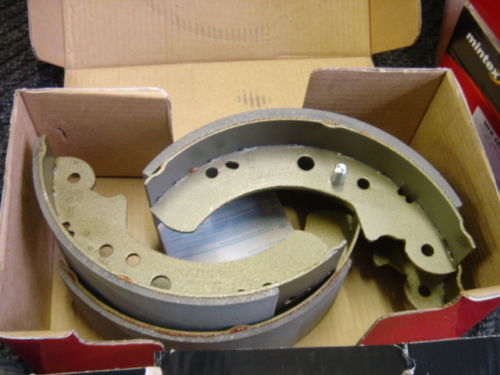 BRAKE SHOES FOR FORD P100 PICKUP TRANSIT 1985-1991 REAR BRAKE SHOES 