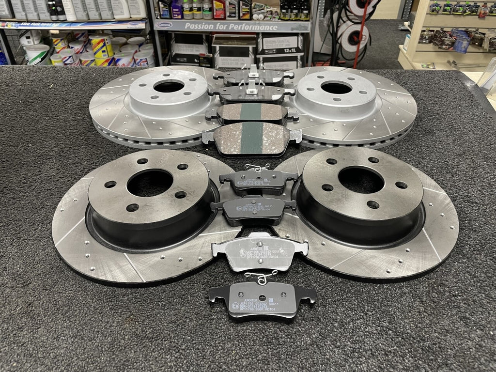 FORD TRANSIT CONNECT 1.5TDCi upto 2018 BRAKE DISC DRILLED GROOVED FRONT REAR PAD