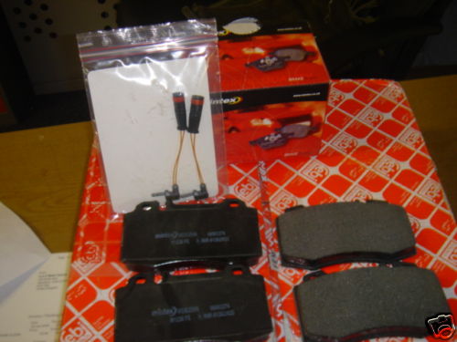 FOR MERCEDES CLK AMG A209 C209 MINTEX FRONT BRAKE PADS
