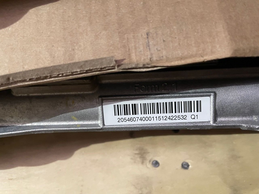 MERCEDES C63 AMG 2013-15 GENUINE ELECTRIC STEERING RACK COMPLETE NEW A2054607400