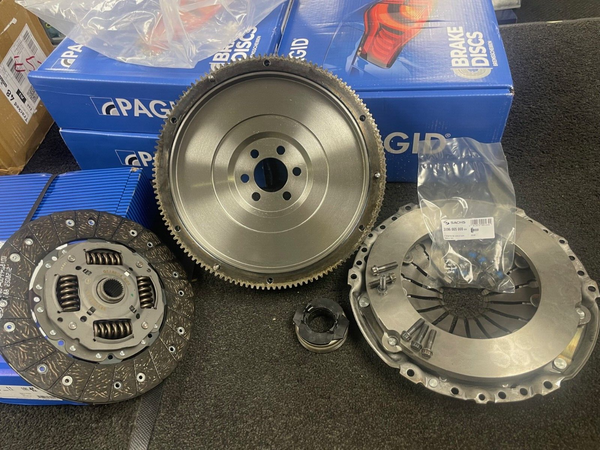 AUDI A1 1.6TDi  CXMA CAYC 2011-2018 SOLID FLYWHEEL CLUTCH KIT 3PCE