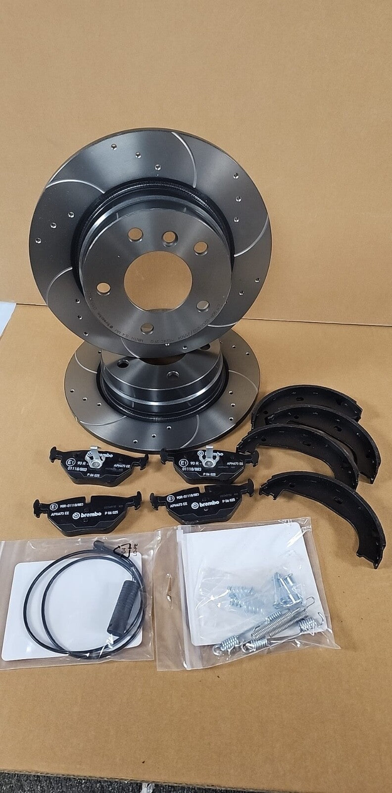 3 SERIES 320I (E36) BREMBO DRILLED BRAKE DISC PAD REAR HAND BRAKE SHOES