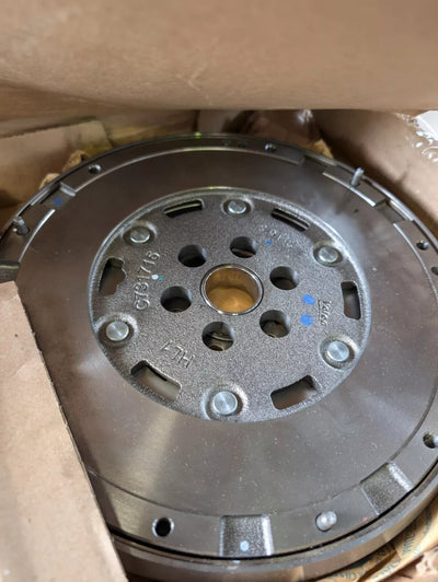 CROSSLAND MOKKA ASTRA 208 308 C4 DS3 1.2 DUAL MASS FLYWHEEL 9846803480 GENUINE