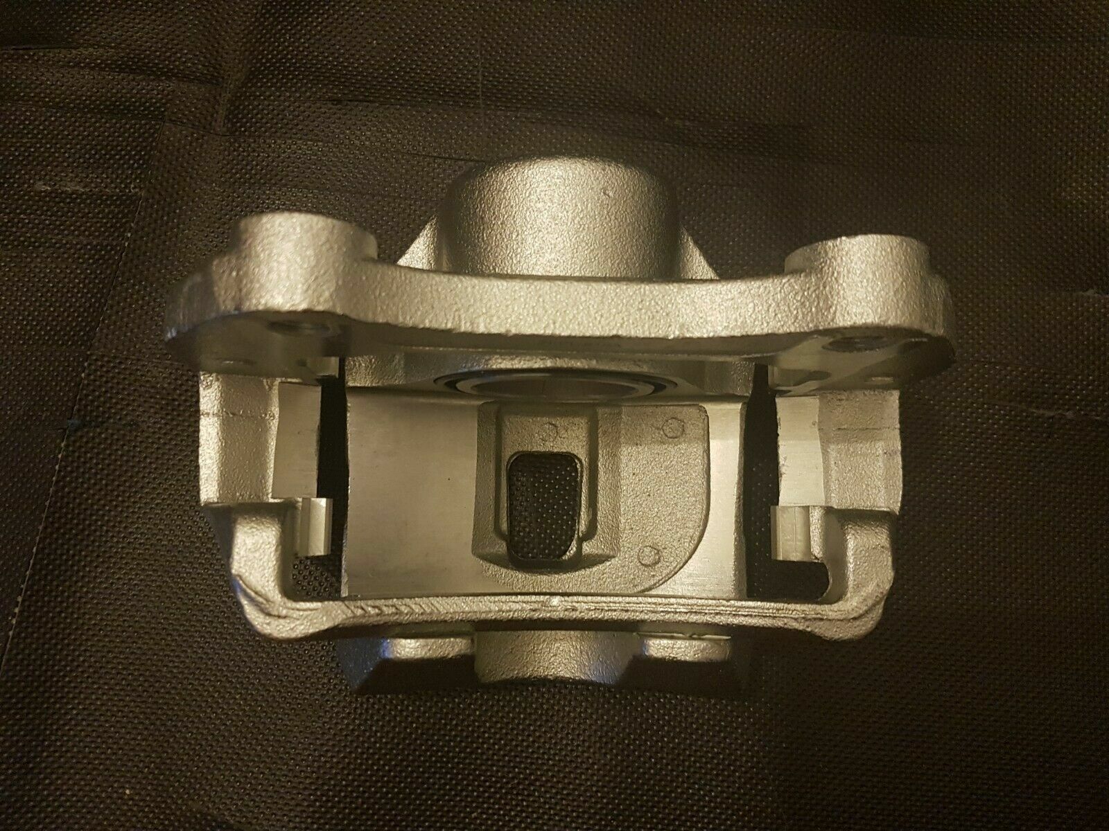 FOR VAUXHALL INSIGNIA ASTRA ZAFIRA FRONT PASSENGER SIDE BRAKE CALIPER & CARRIER