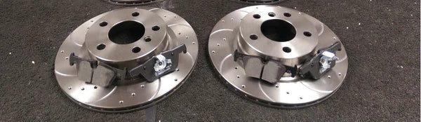 BMW F30 F20 F31 F32 DRILLED GROOVED BRAKE DISCS AND BRAKE PADS REAR