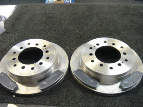 FOR TOYOTA LANDCRUISER LC 3 4 & 5  REAR BRAKE DISCS & PADS