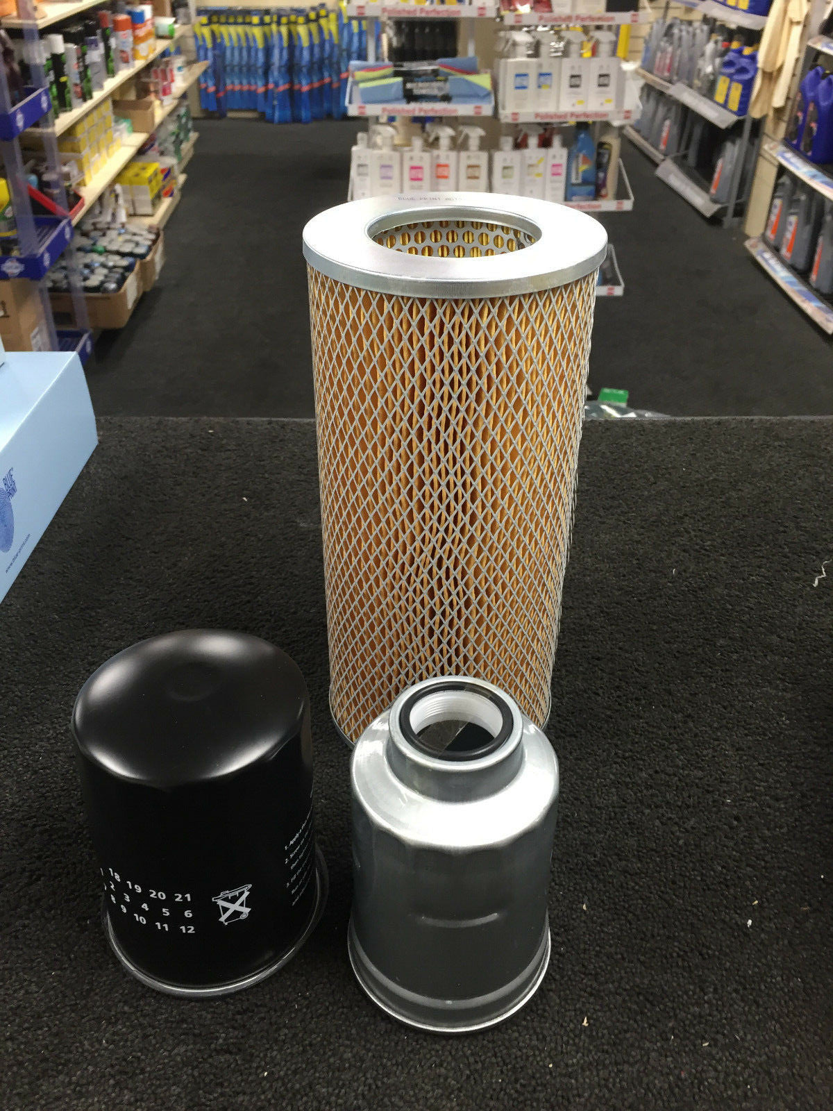 FOR HILUX HIACE CUSTOM 2.8D SERVICE KIT OIL FILTER AIR FILTER DIESEL FILTER