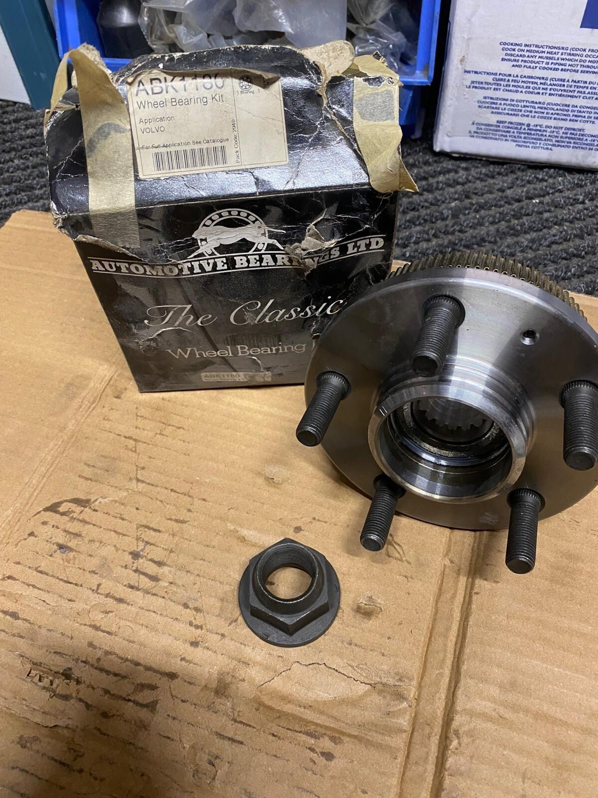 FRONT WHEEL BEARING HUB KIT FITS VOLVO 740 2.4 760 2.3 TURBO