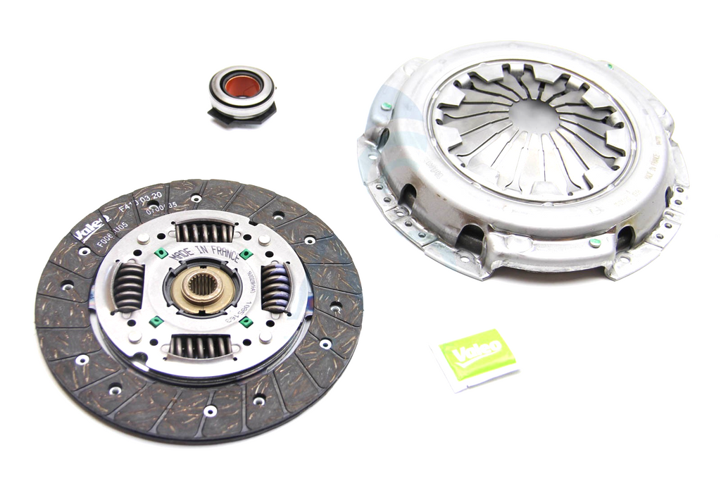GENUINE VALEO CLUTCH KIT BRAND NEW  3 PCE GRANDE PUNTO 1.4 2006-2011