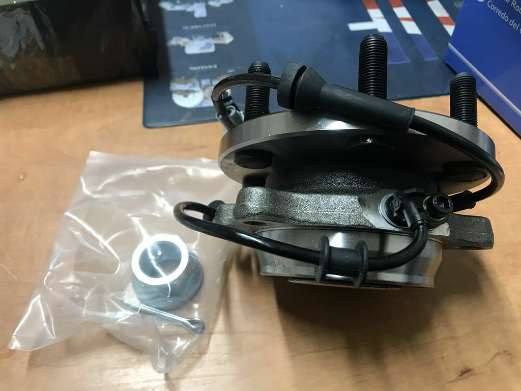 FOR NISSAN NAVARA  D40 PATHFINDER R51 FRONT WHEEL BEARING HUB ABS SENSOR