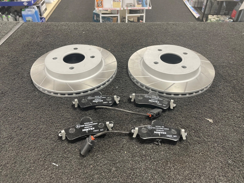 FORD MONDEO ST24 ST200 REAR GROOVED BRAKE DISCS MINTEX BRAKE PADS 