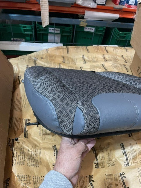 DEFENDER 90, 110 130 NAS EXTENDED TECNO FRONT SEAT BASE EXMOOR TRIM