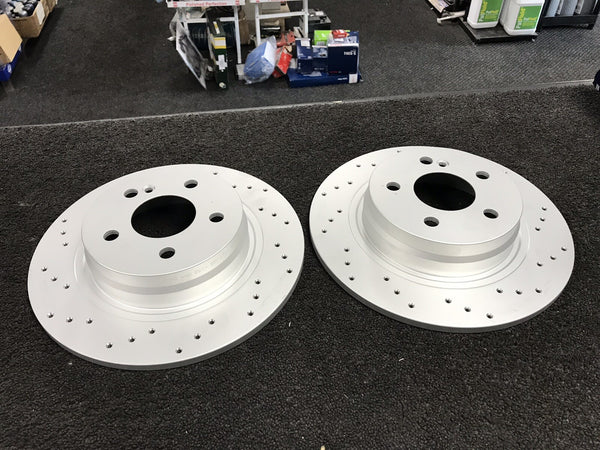 FOR MERCEDES C200 C220 C230 CDi W204 BRAKE DISCS CROSS DRILLED 