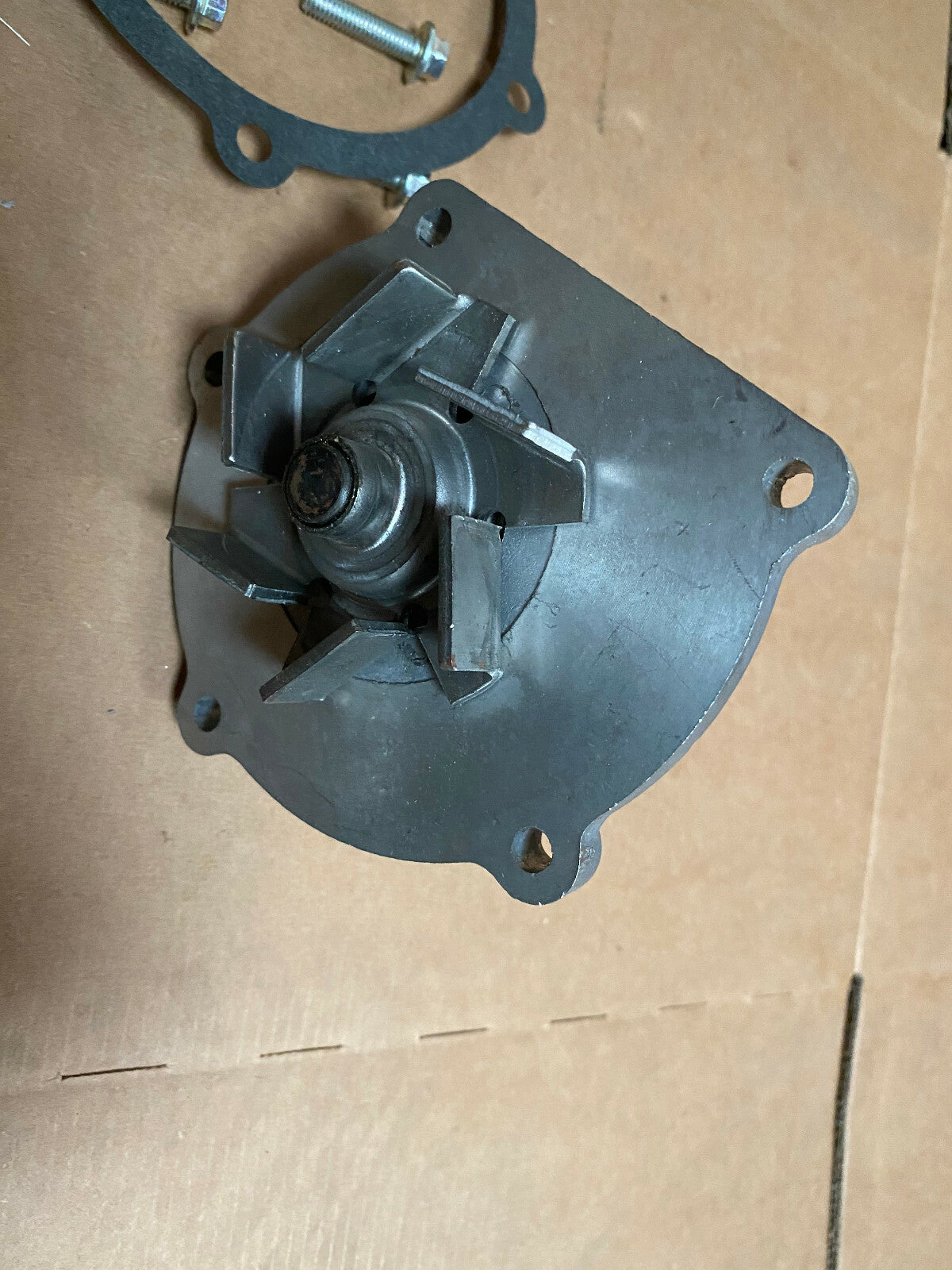 1 X WATER PUMP FOR TOYOTA HI-LUX N80 N90 N100 110 2.5 LANDCRUISER 2.4 1984- J70