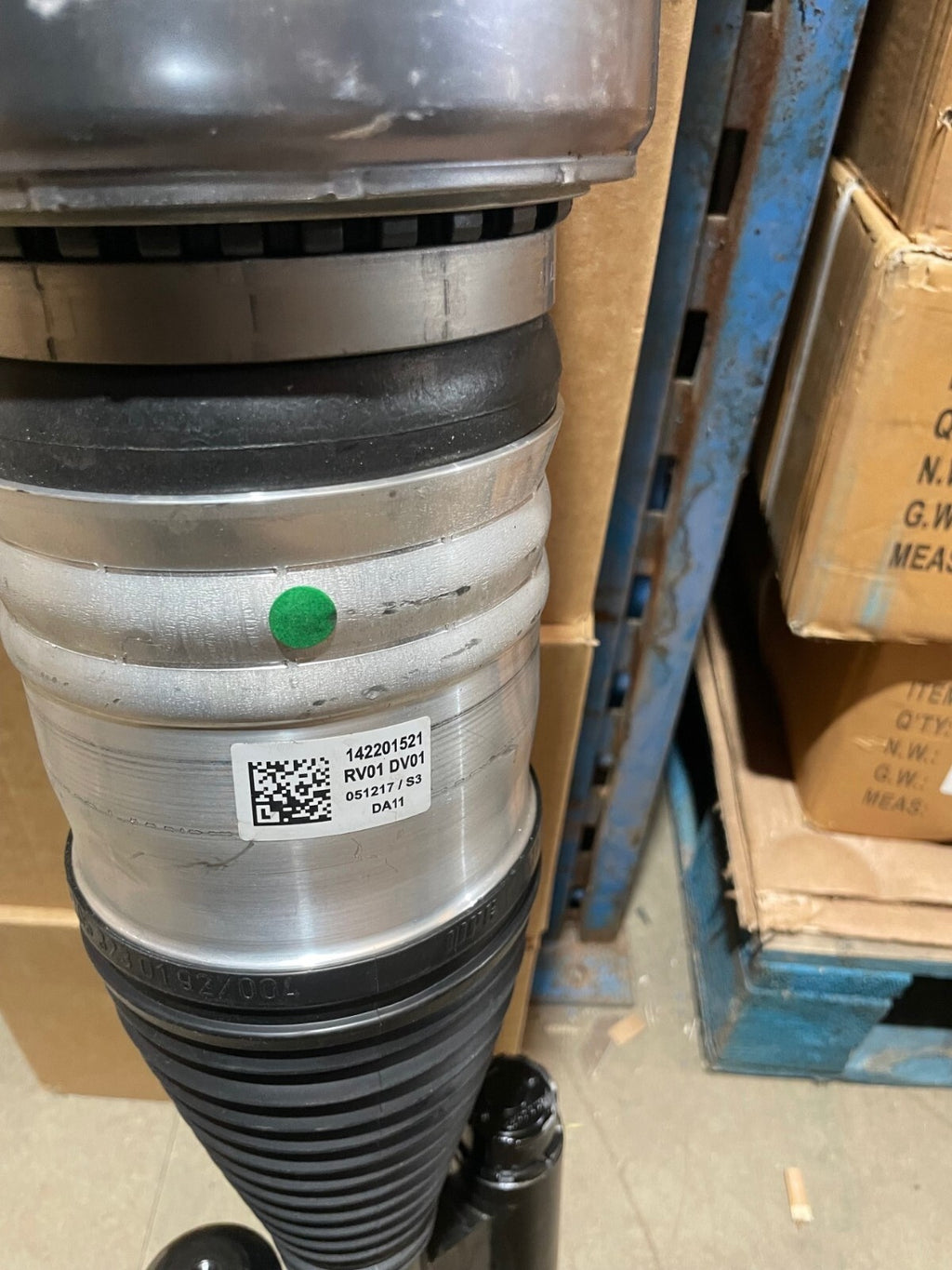 NS LH AIR SUSPENSION STRUT SHOCK ABSORBER MERCEDES GLC 4.3AMG X253 A2533206901