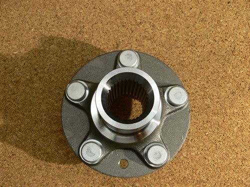 GENUINE LANDR ROVER EVOQUE WHEEL HUB LR025107 BRAND NEW