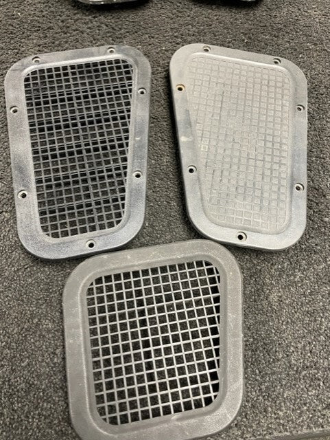 LAND ROVER DEFENDER 90 110 130 200 300 TDI TD5 WING TOP SIDE GRILL VENTS SET