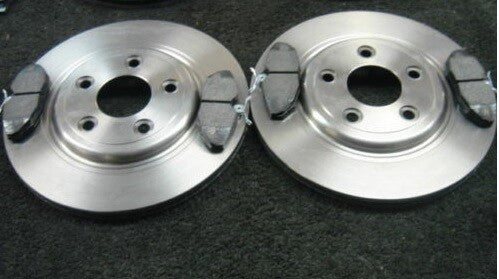 JAGUAR S TYPE 99-04 REAR BRAKE DISCS & PADS !NEW! !WOW!