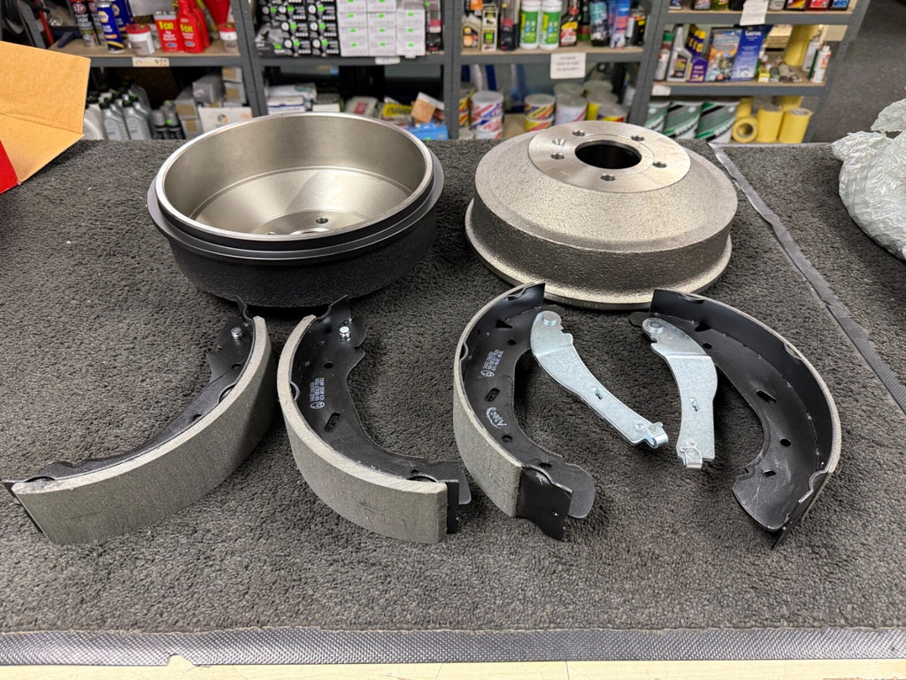 REAR BRAKE DRUM PAIR BRAKE SHOE FITS LDV MAXUS ALL MODELS WITH 15" WHEELS   