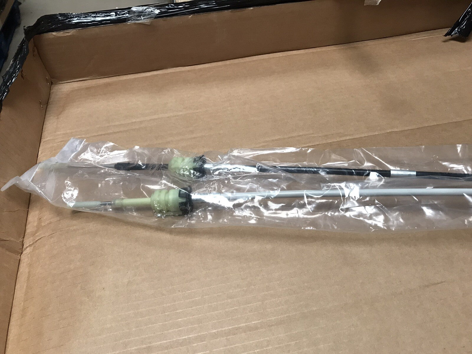 OEM ASTRA H M32 SIX SPEED MANUAL GEAR-SHIFT LINKAGE CABLES IDENT EK 55350266