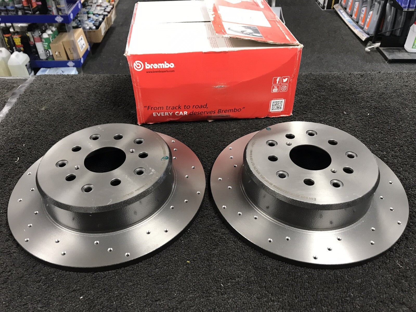 FOR LEXUS IS200 GS300 BREMBO CROSS DRILLED BRAKE DISC FRONT REAR 