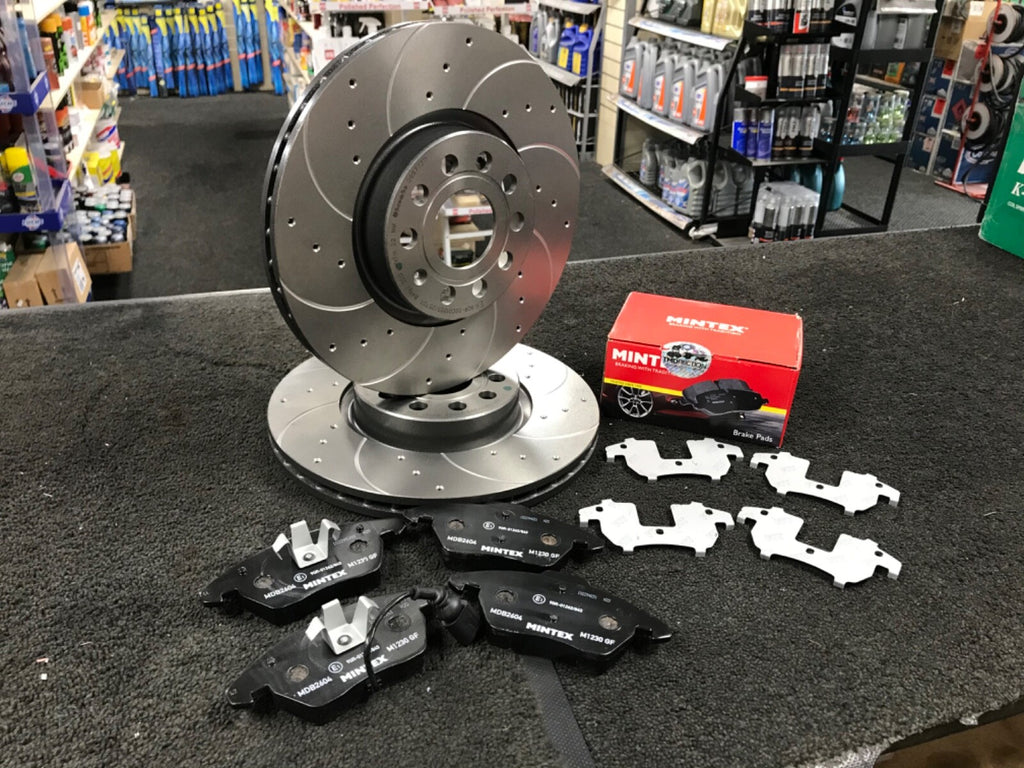 VW SCIROCCO 2.0TSI BRAKE DISCS CROSS DRILLED GROOVED FRONT REAR MINTEX PADS