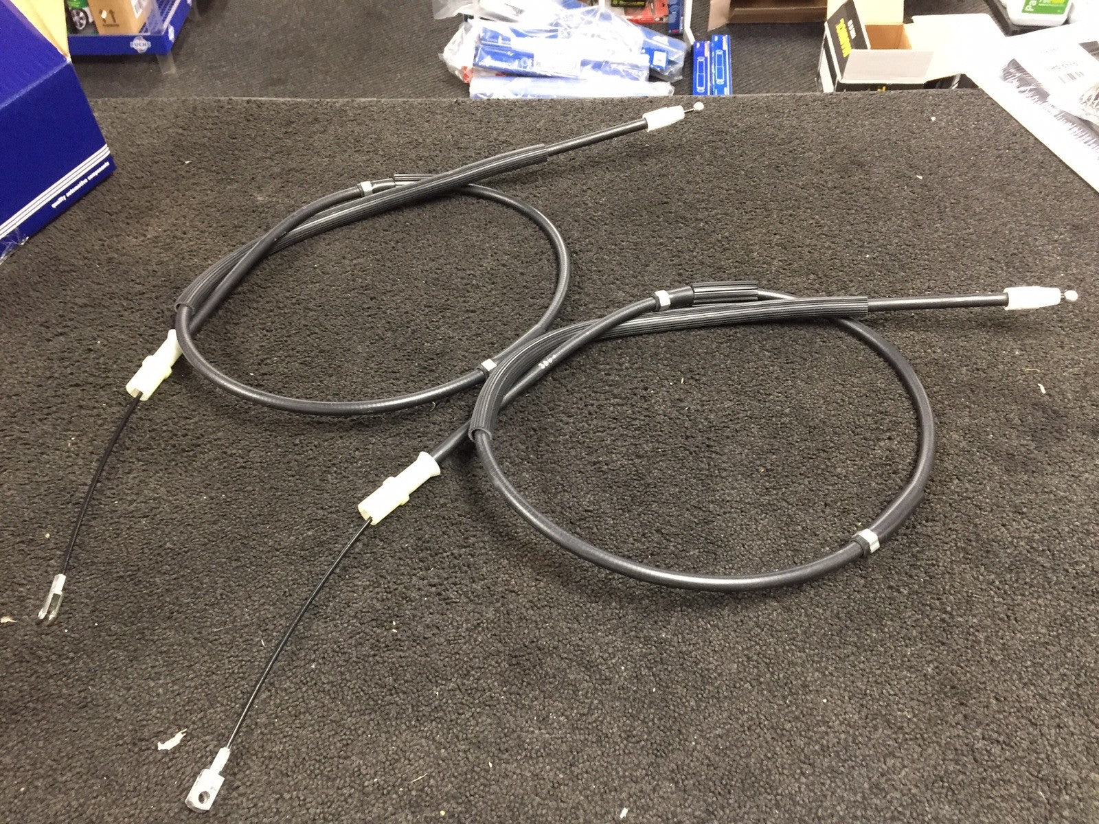 FOR MERCEDES SPRINTER 2006 ON REAR HANDBRAKE CABLE LEFT RIGHT PAIR