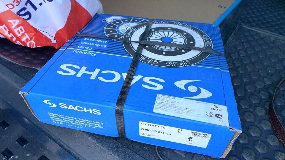 DUAL MASS FLYWHEEL Q3 2.0 35TDI F3 Q3 150 quattro 8U DSG 03L105266DQ 03L105266AM