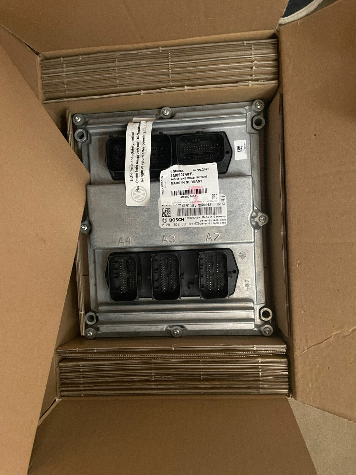 AUDI Q7 3.0TD DV8 D4Z T7V ECU CONTROL UNIT DIESEL ENGINE 4M0907401L BRAND NEW