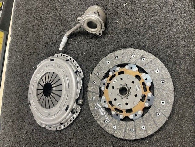 3PCE SACHS CLUTCH KIT VW JETTA GOLF MK5 MK6 EOS SCIROCCO 2.0 TSI TFSi TDI