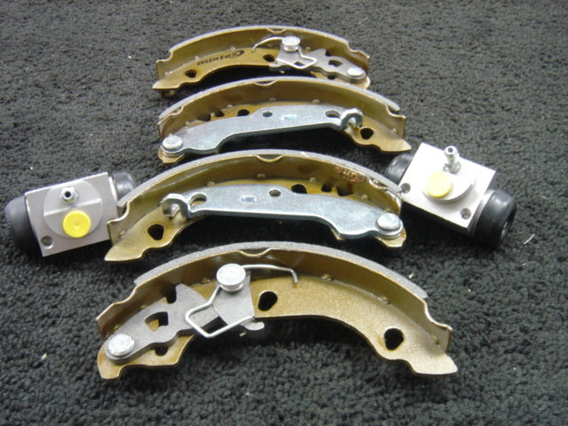 FORD FIESTA 1.25i 1.3 1.6i 1.8TD 2000-2002 REAR BRAKE SHOES WHEEL CYLINDERS