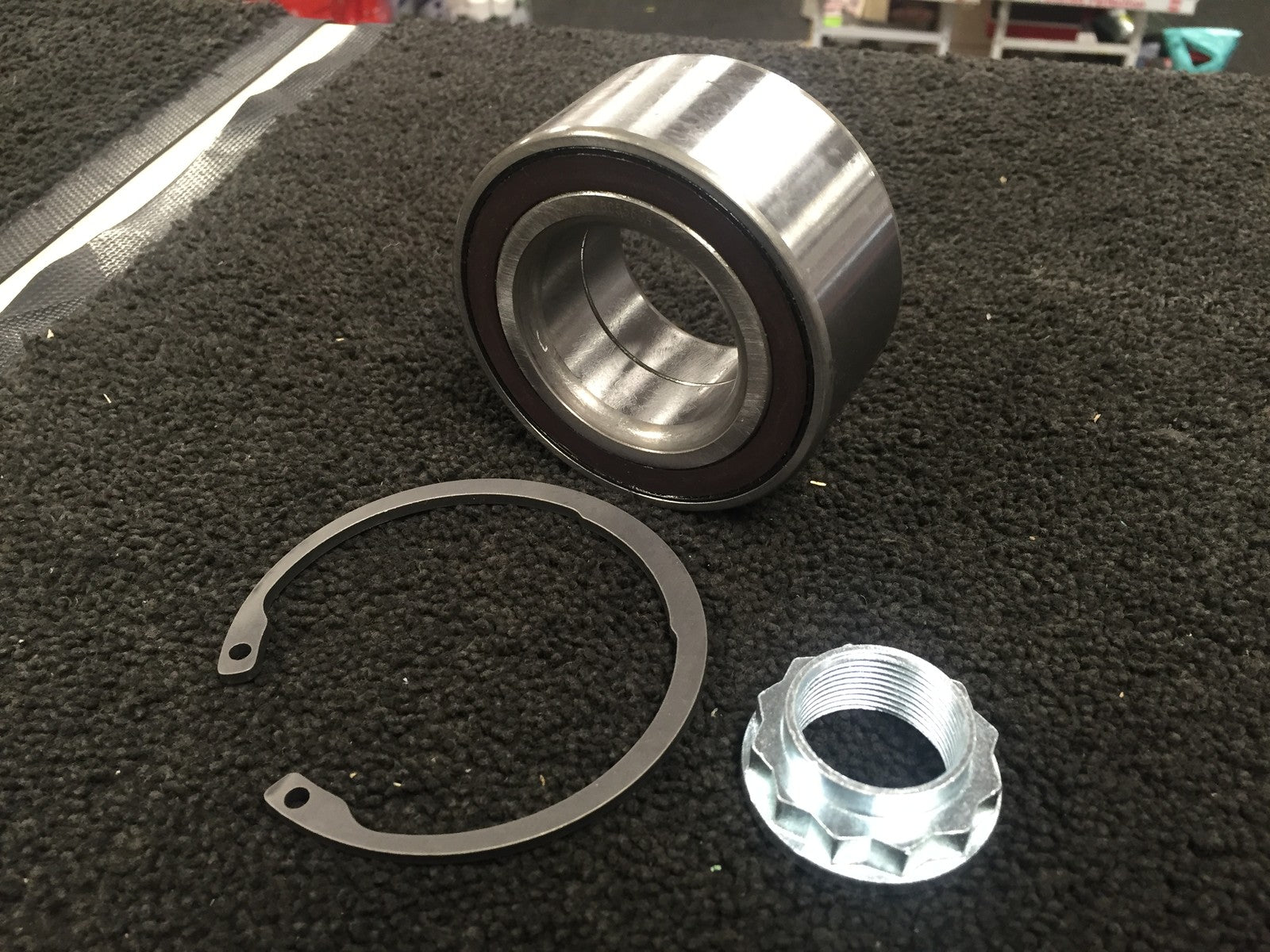 REAR WHEEL BEARING KIT BMW 318D 320 330 320 325 E90 E91 1 SER E82 E87 E88